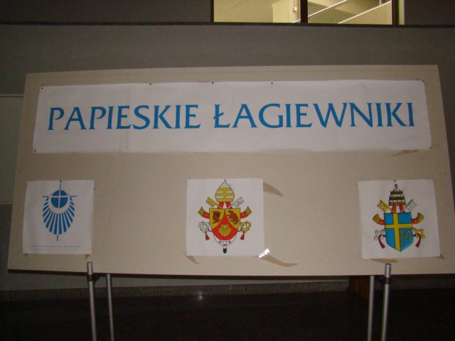 wystawapapieskieagiewniki.jpg