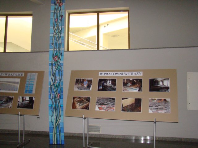 wystawaprojektwwitraywbazylice3.jpg